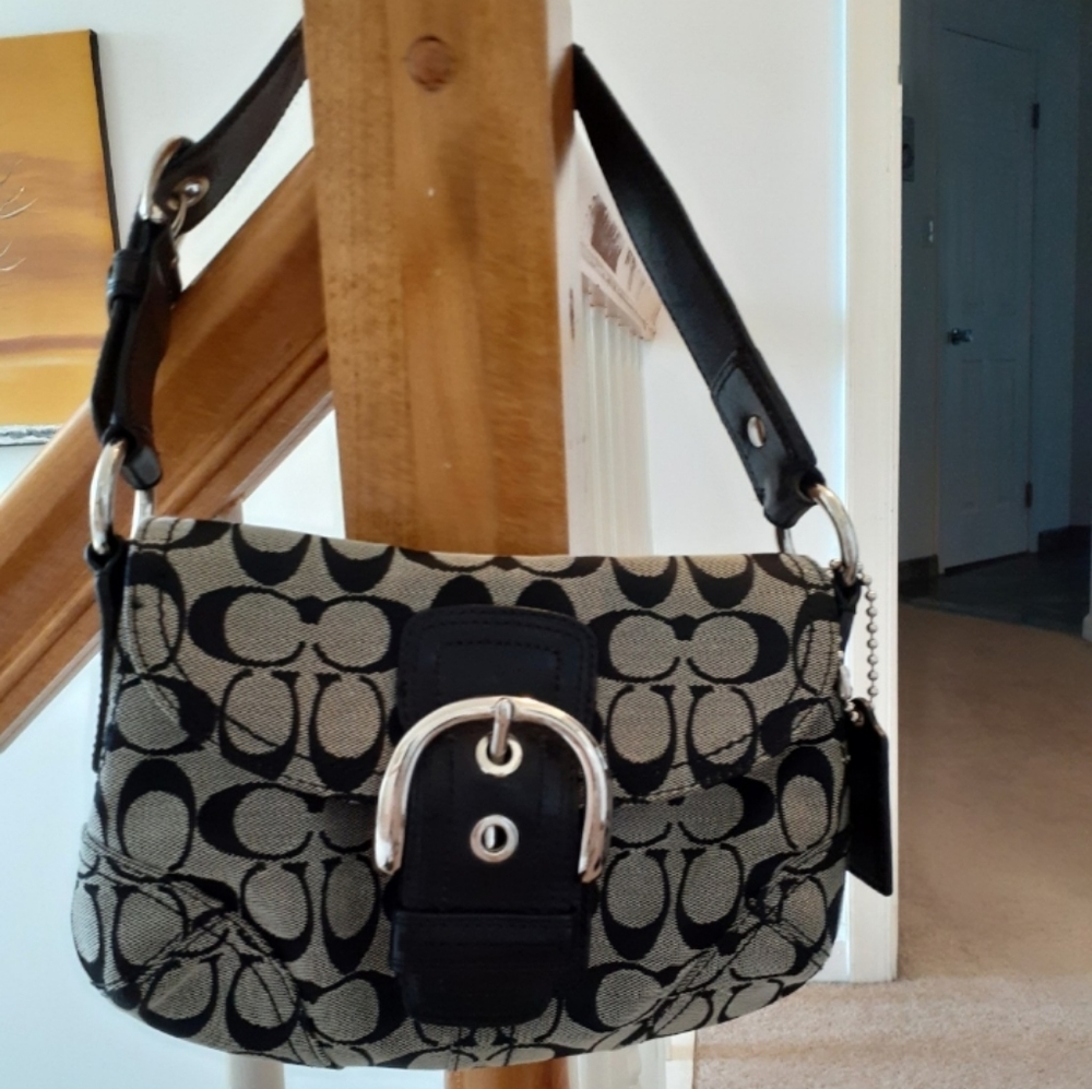 Coach small shoulder bag